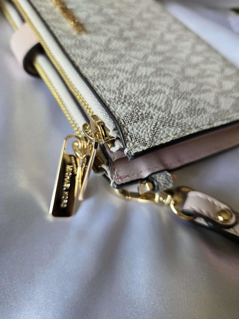 Michael Kors Double Zipper Wristlet Clutch Light Pink Strap